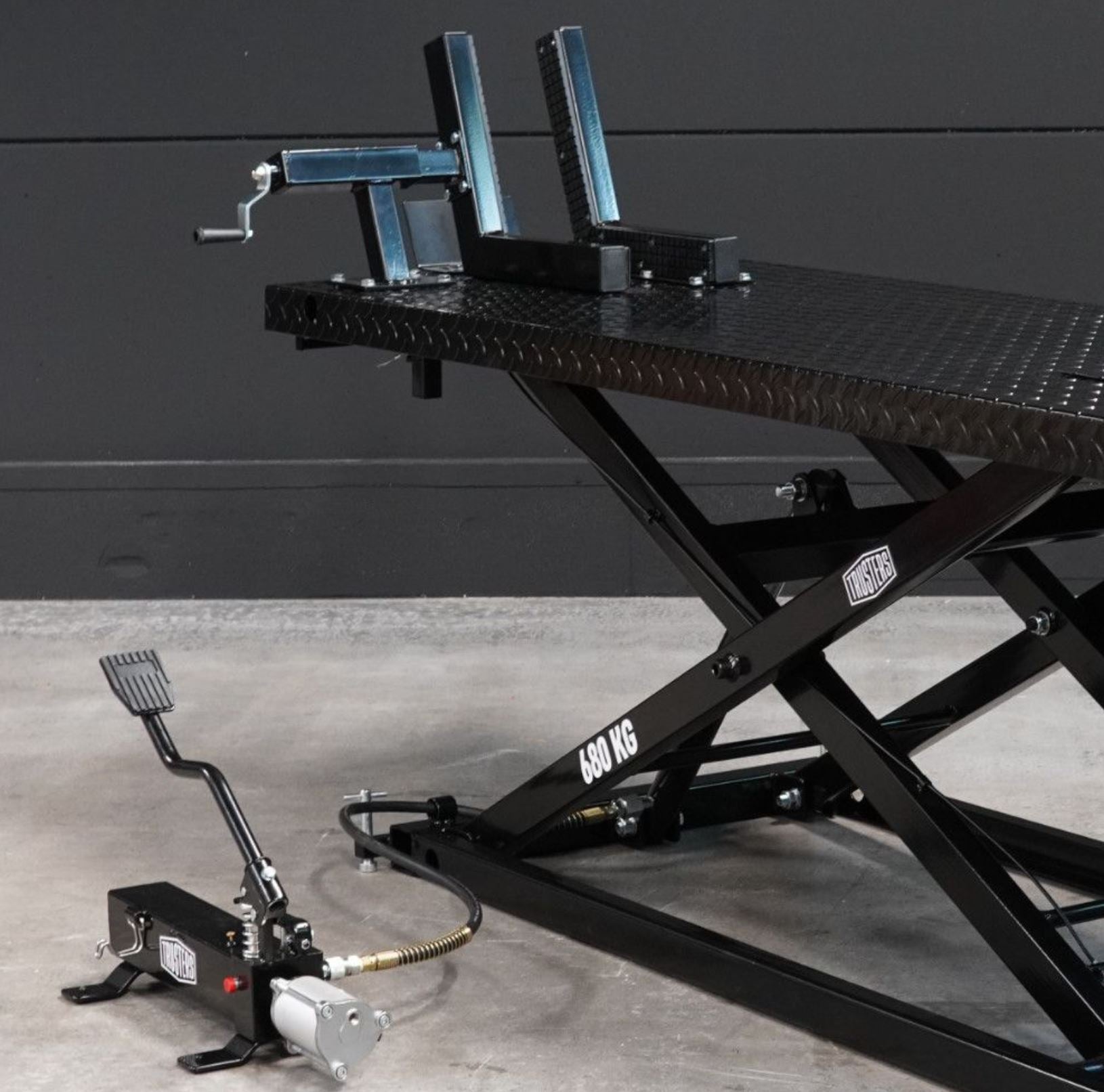 Motorradhebebühne POWERLIFT 680